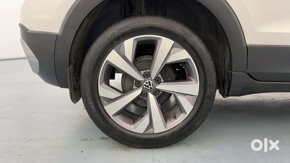 Volkswagen Taigun Topline 1.0 Tsi At (electric Seats), 2022, Petrol