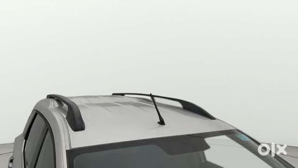 Renault Triber Rxt, 2023, Petrol