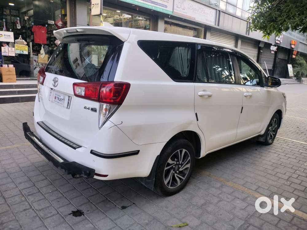 Toyota Innova Crysta 2.4 G Mt 8s, 2021, Diesel