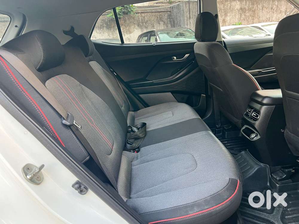 Hyundai Creta 1.5 S Plus Knight Petrol Dual Tone, 2022, Petrol