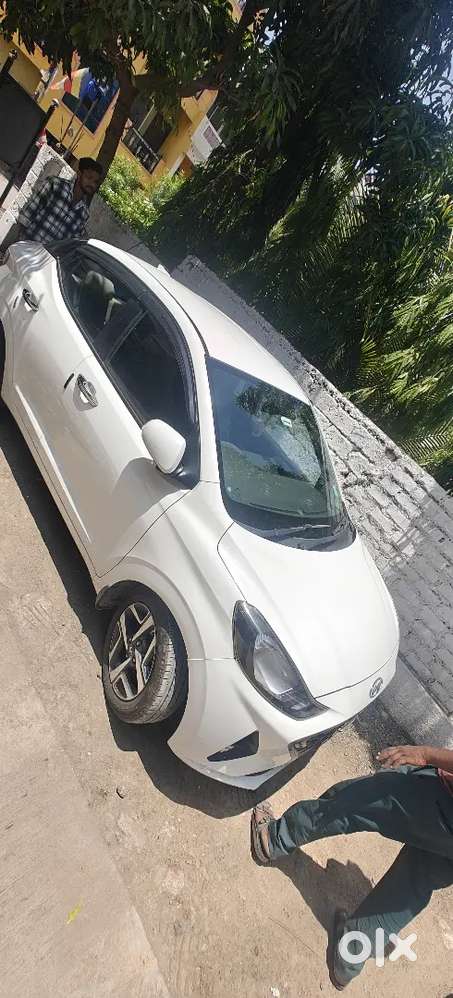 Aura 1.2mt Kappa Sx 2021 Push Button Start Cng Outside Fittest