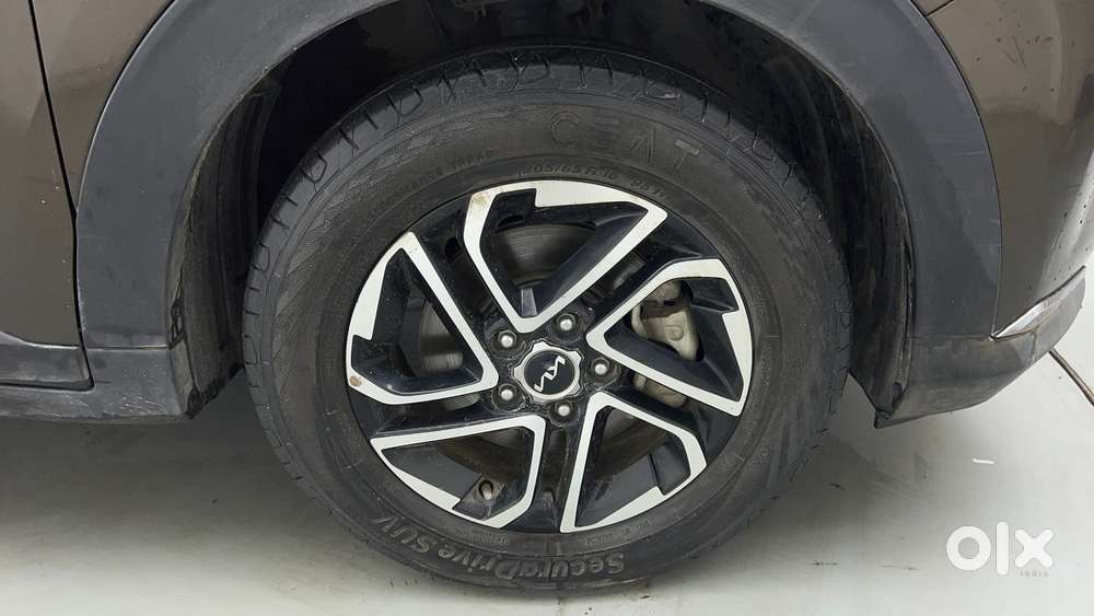 Kia Carens 1.4 Prestige Plus Turbo 7 Str, 2022, Petrol