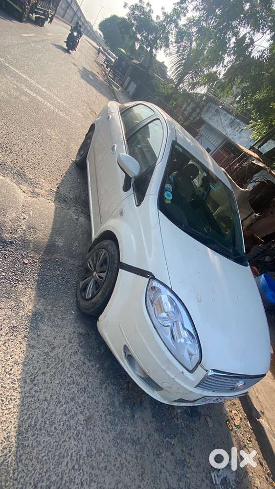 Fiat Linea Multijet 2011 Car