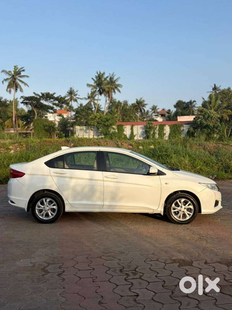 Honda City V Mt, 2016, Petrol