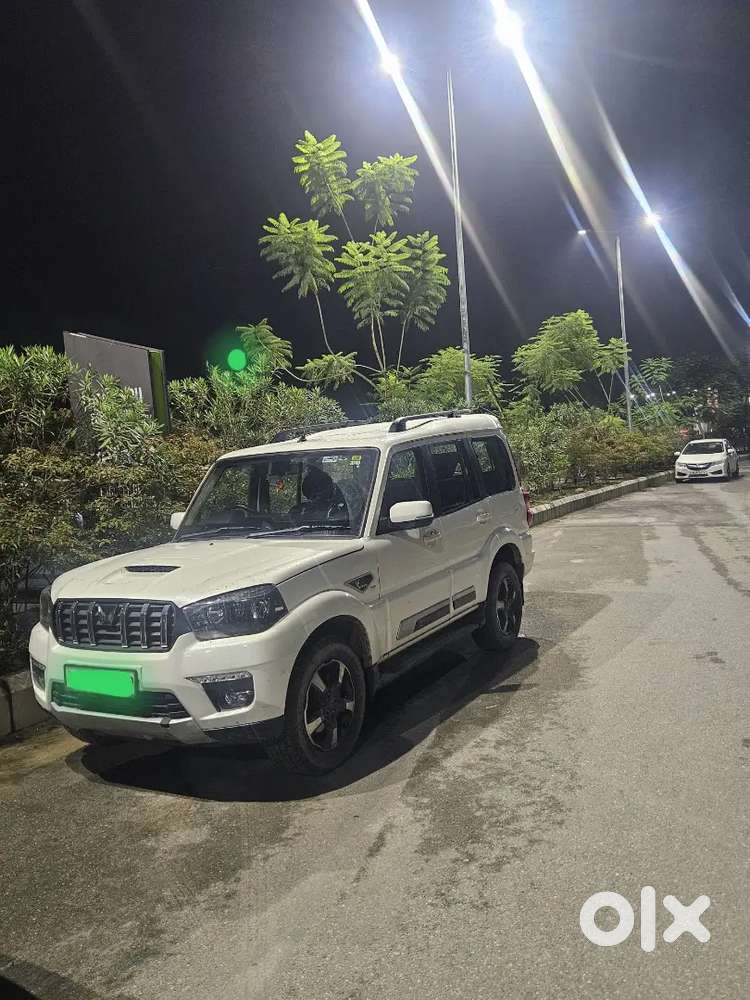 Mahindra Scorpio 2.2 Classic 2021