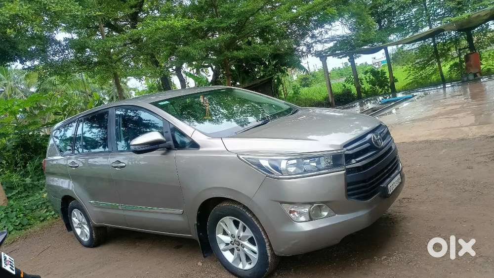 Toyota Innova Crysta 2017