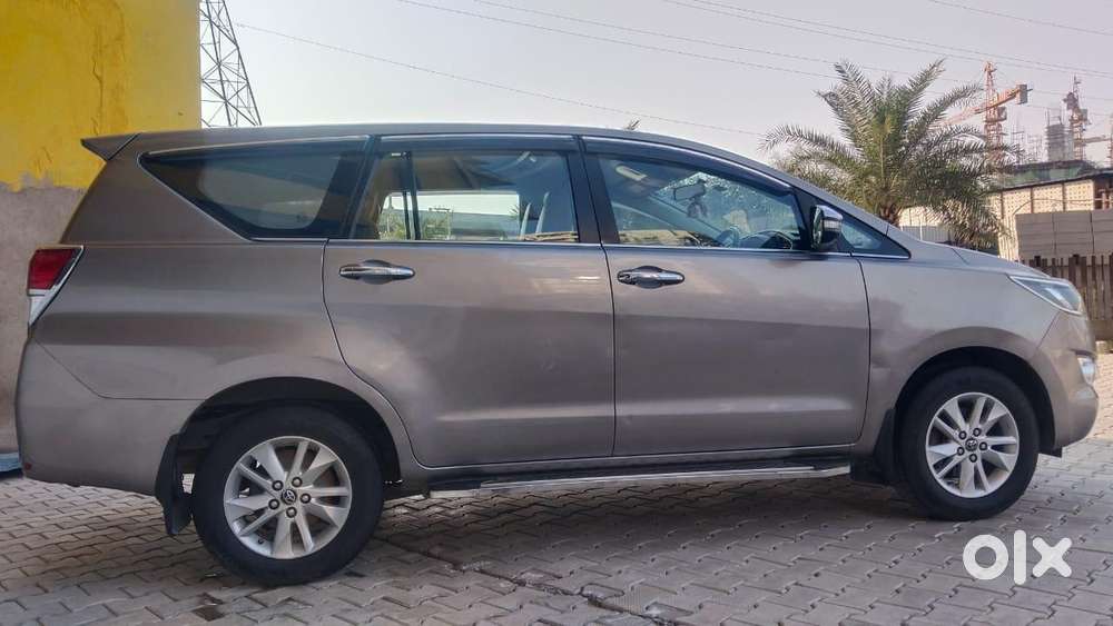 Toyota Innova Crysta 2.8z Automatic, 2017, Petrol