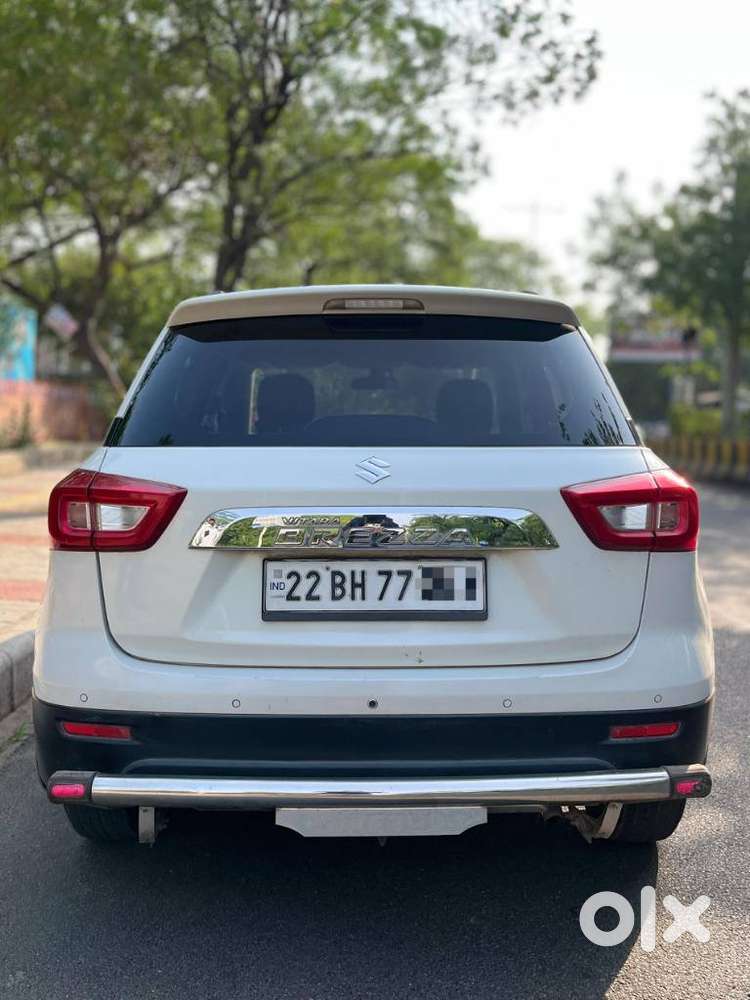 Maruti Suzuki Brezza 1.5 Lxi Cng, 2022, Cng & Hybrids