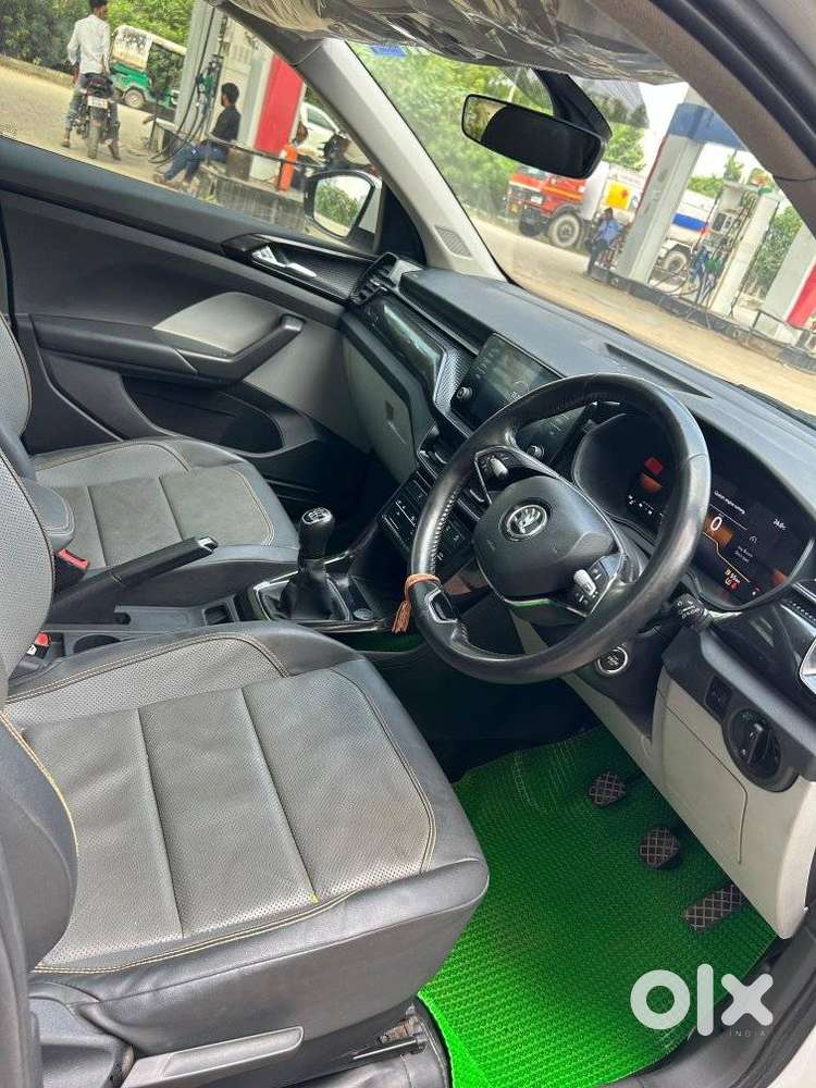 Skoda Kushaq 1.0 Tsi Style, 2023, Petrol
