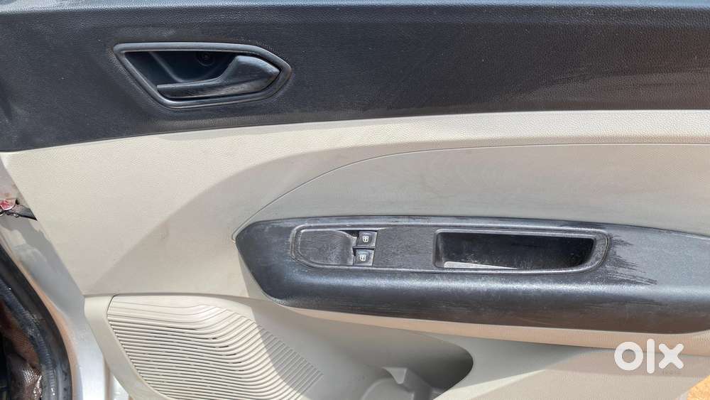 Renault Triber Rxl, 2023, Petrol