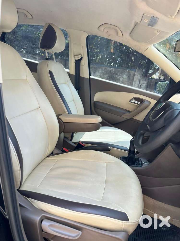 Skoda Rapid Elegance 1.6 Tdi Cr Manual, 2012, Diesel