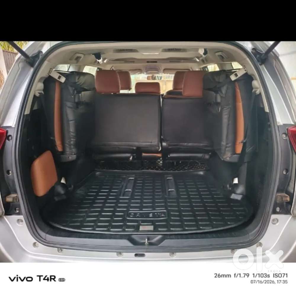 Toyota Innova Crysta 2.4 Vx 2020