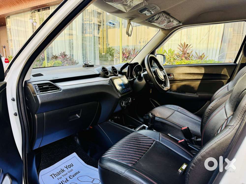Maruti Suzuki Swift Vxi + Manual, 2022, Petrol
