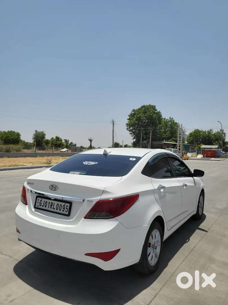 Hyundai Varna Sx