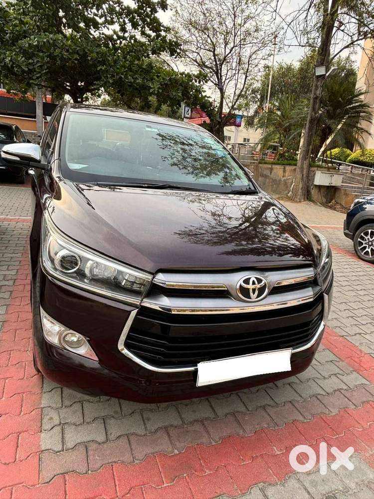 Toyota Innova Crysta 2016 Diesel Well Maintained