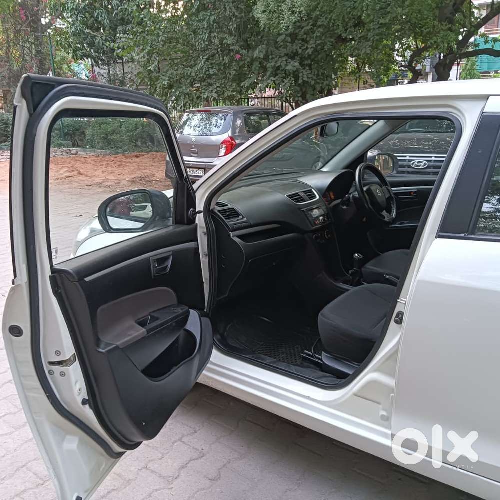 Maruti Suzuki Swift Lxi Optional-o, 2015, Petrol
