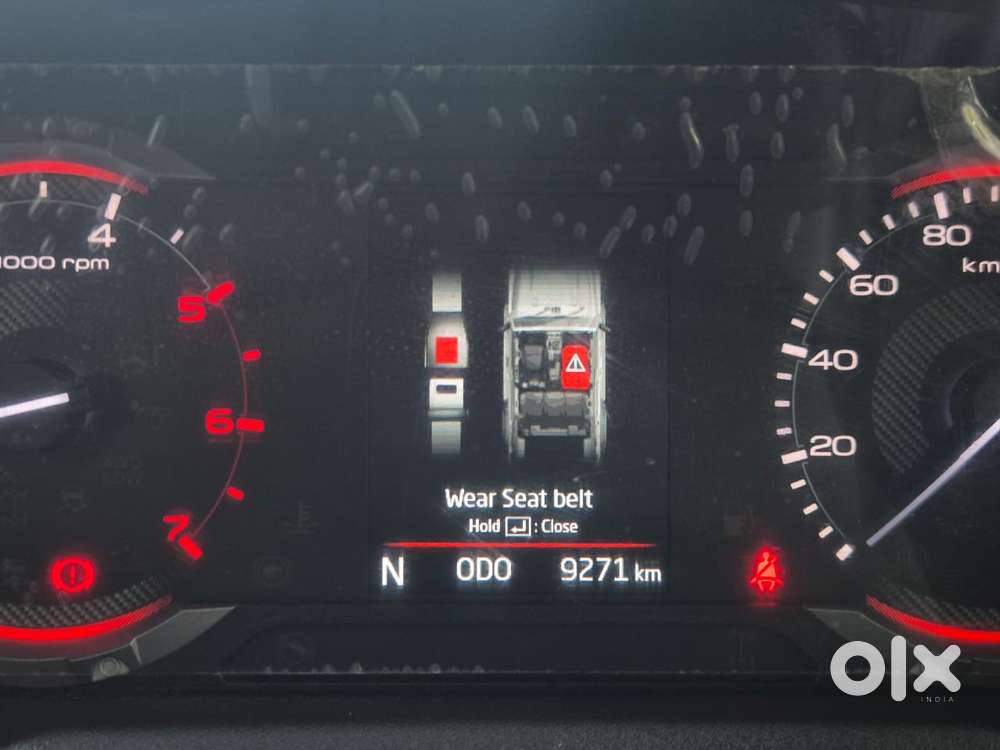 Mahindra Thar Roxx Mx5 Diesel Mt 2wd, 2026, Diesel