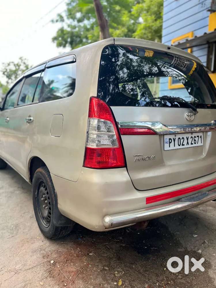 Toyota Innova Vx 7 Petrol 2009