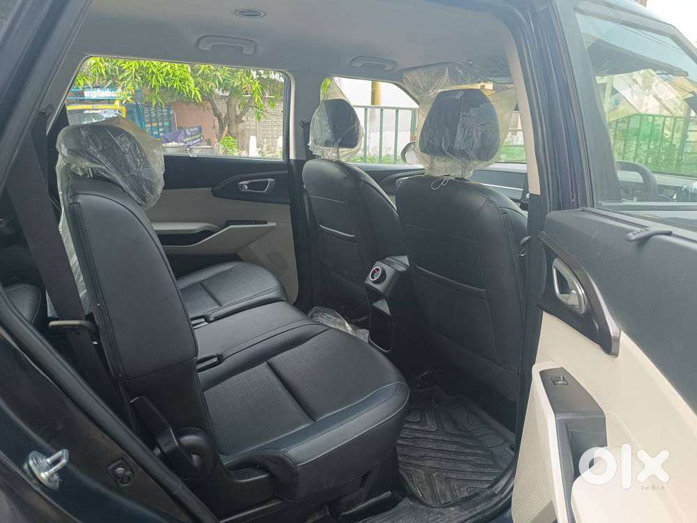 Kia Carens Clavis G 1.5 6mt Hte(o) 7-seater, 2025, Petrol