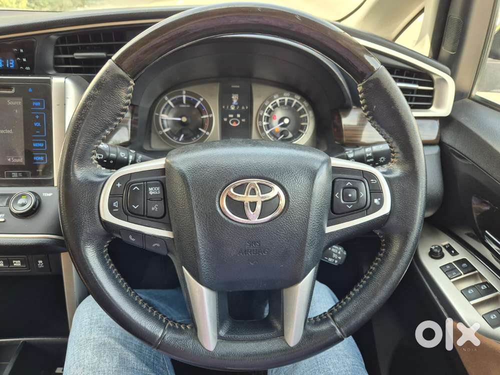 Toyota Innova Crysta 2.8 Zx At 7 Seater, 2018, Diesel