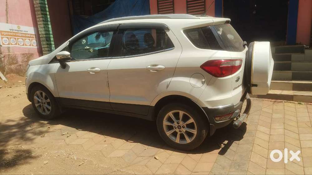 Ford, Titanium 1.5, 5.7 Month