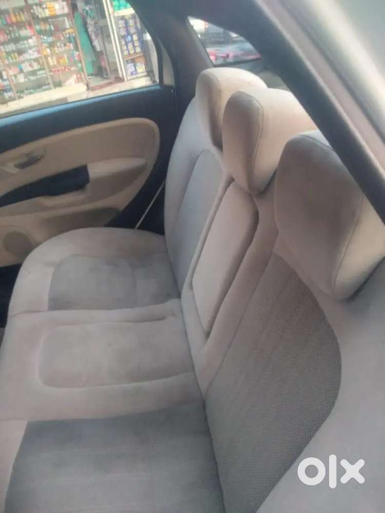 Fiat Linea 2010 Diesel 110 Km Drive