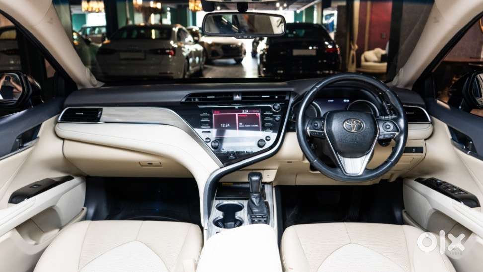 Toyota Camry 2.5 Hybrid, 2020, Petrol