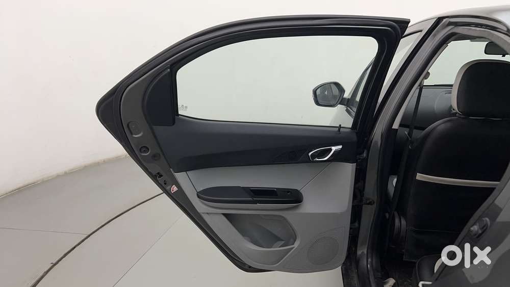 Tata Tiago 1.2 Revotron Xz Plus, 2020, Petrol