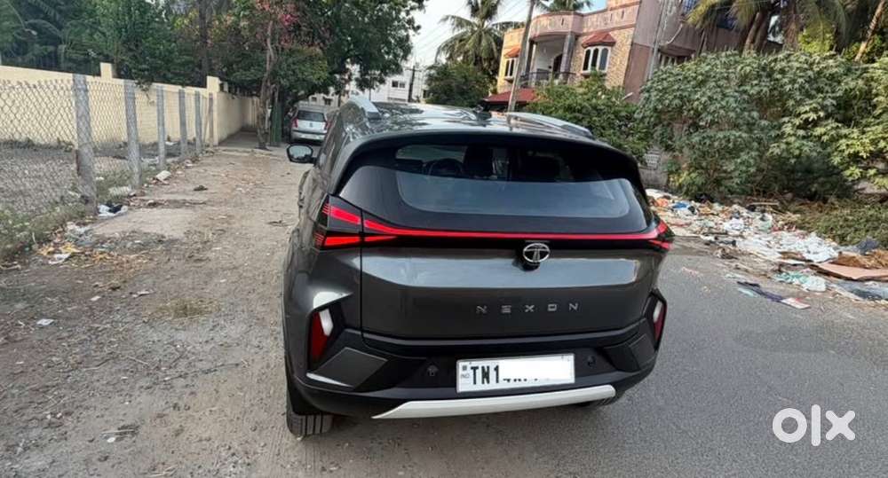 2023 Tata Nexon Petrol Manual