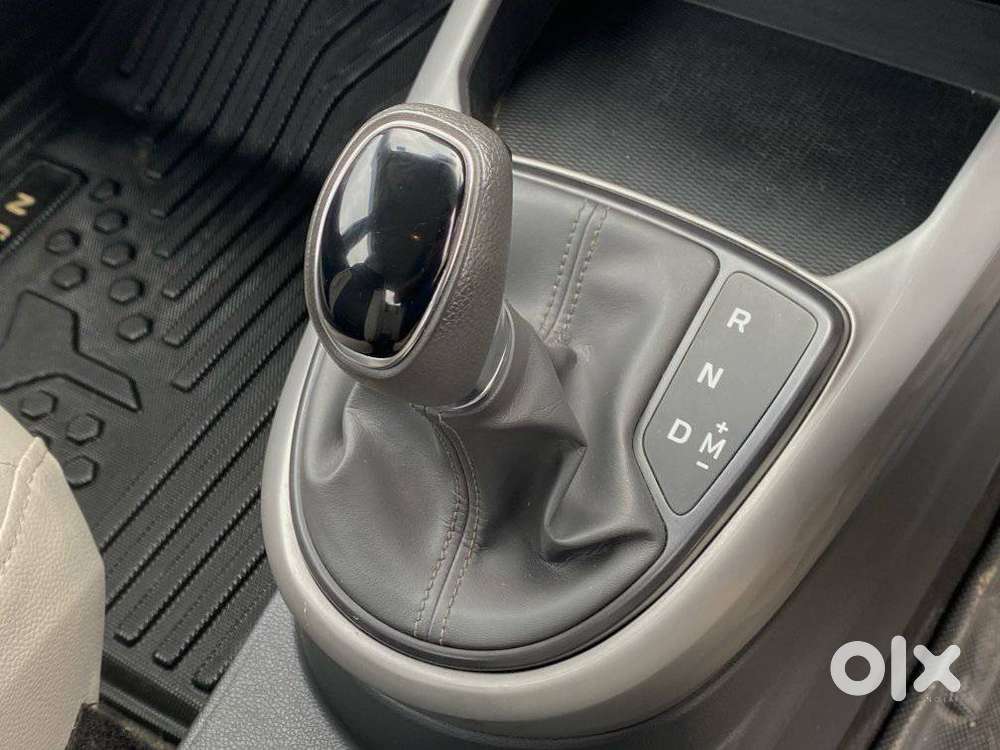 Hyundai Grand I10 Nios Amt Sportz, 2023, Petrol