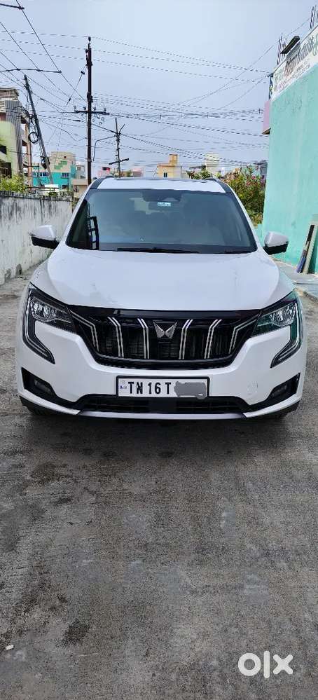 Mahindra Xuv700 2025 Diesel Well Maintained