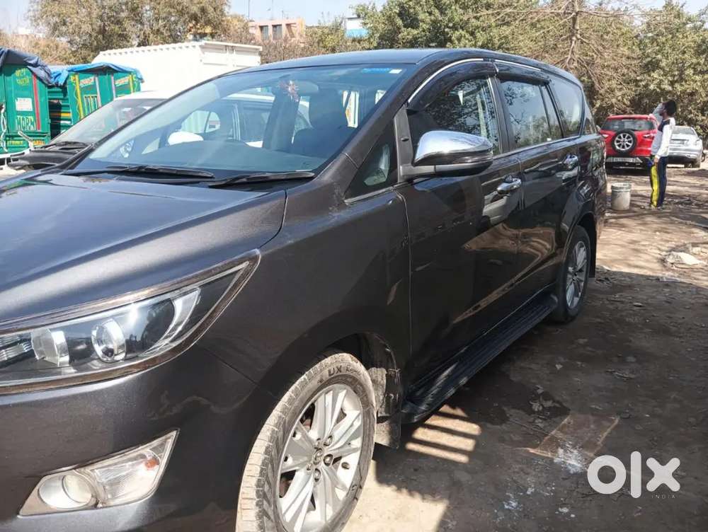 Toyota Innova Crysta 2.4 Z2018 Diesel 116000 Km Driven