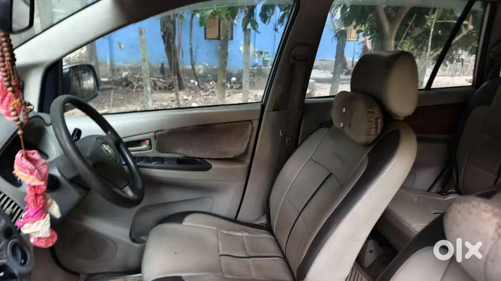 Toyota Innova 2010 Diesel Well Maintained