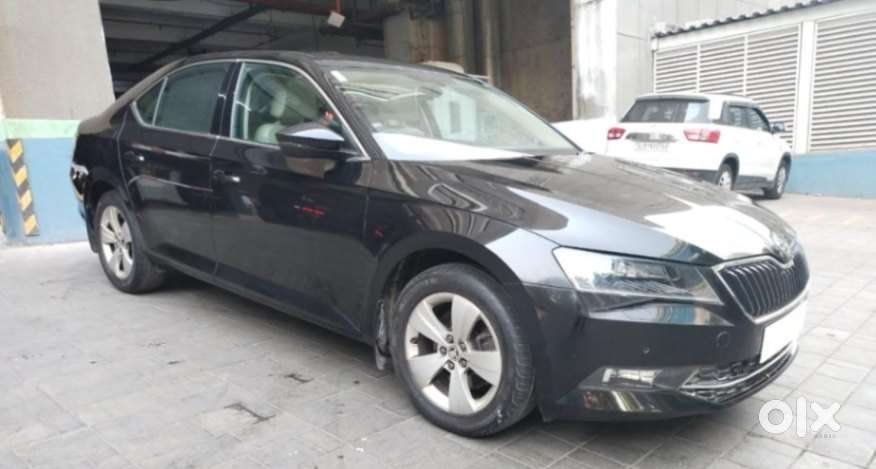 Skoda Superb Style 1.8 Tsi At, 2017, Petrol