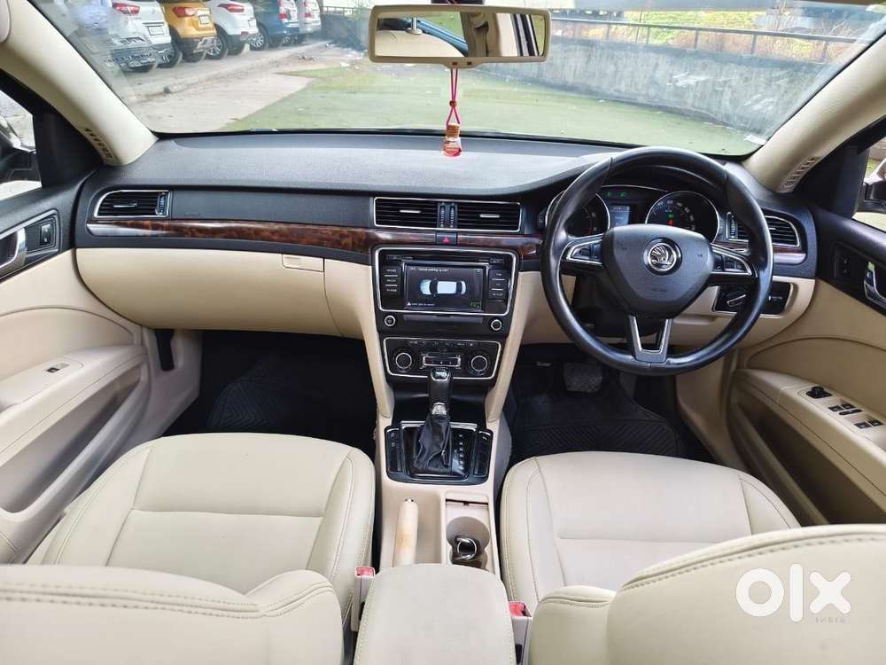 Skoda Superb Elegance 1.8 Tsi At, 2015, Petrol