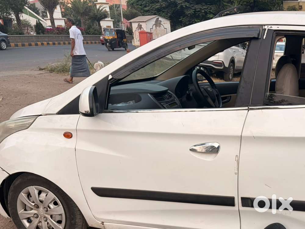 Hyundai Eon Petrol D-lite 2013