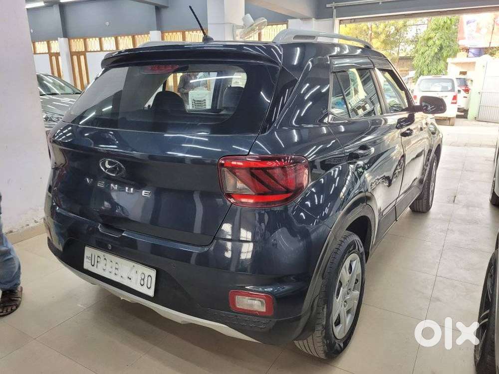 Hyundai Venue 1.2 S Plus, 2020, Petrol