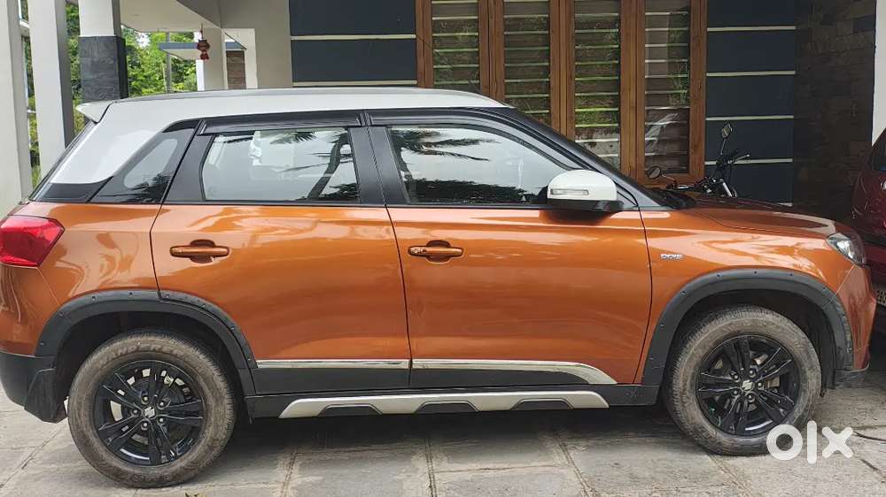 2018 Maruti Suzuki Brezza Zdi+ Dual Tone Automatic
