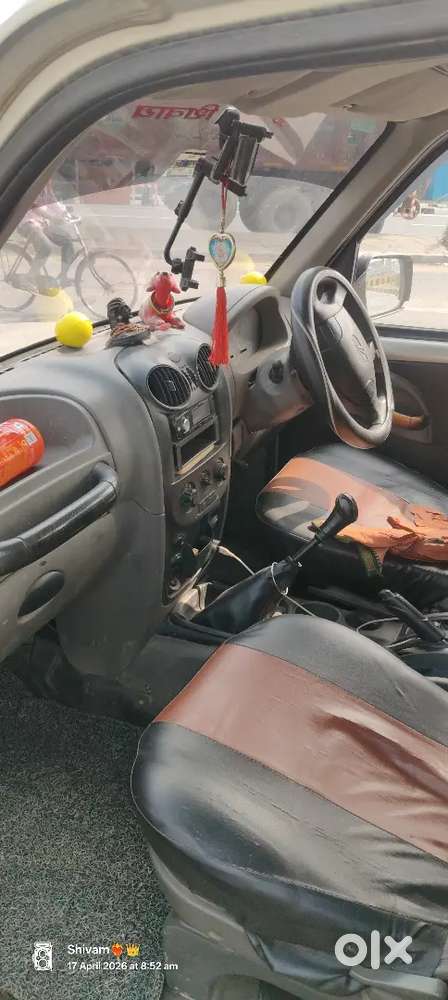 Aake Gadi Dekh Ke Kuch Bolna Ek Dam Badhiyaa Gadi Hai