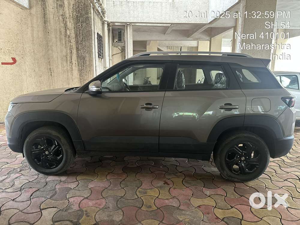 Maruti Brezza Zxi 2024