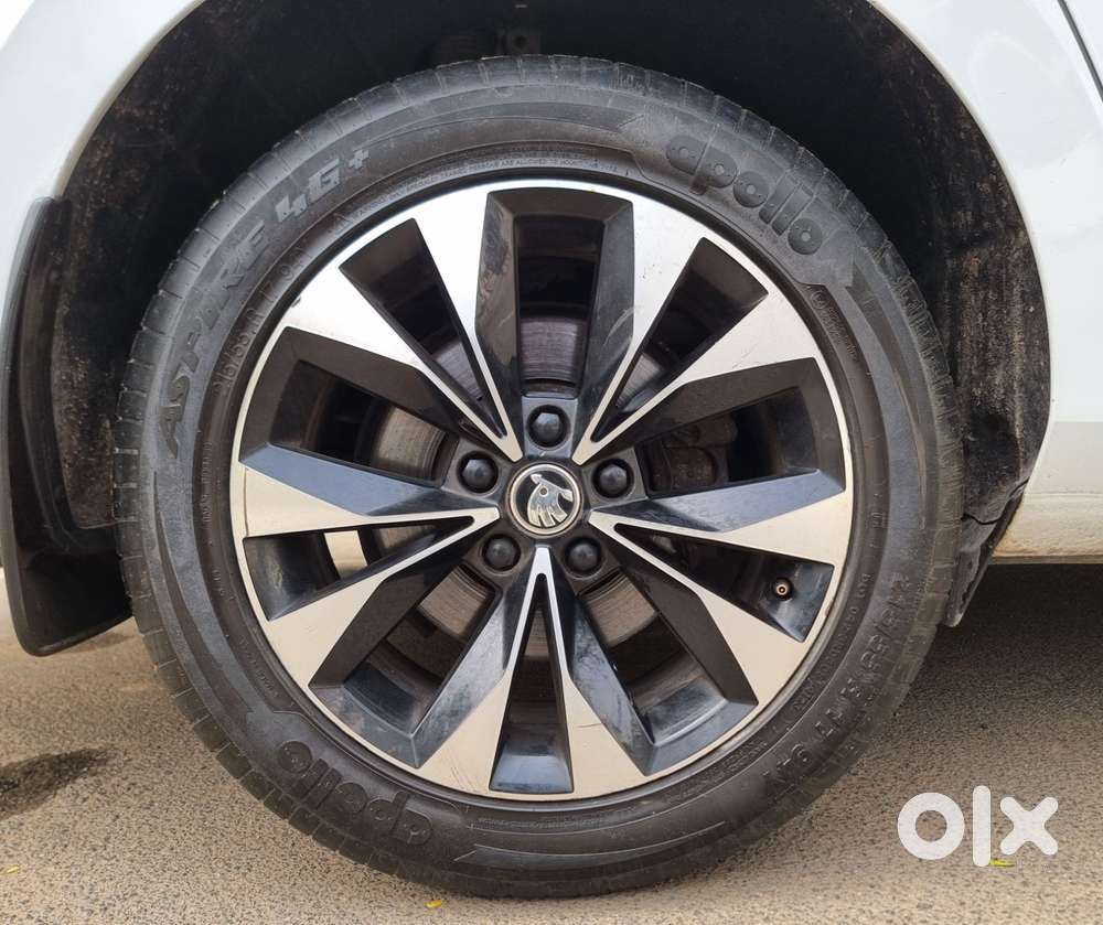 Skoda Superb 2.0 L&k Tsi At, 2021, Petrol