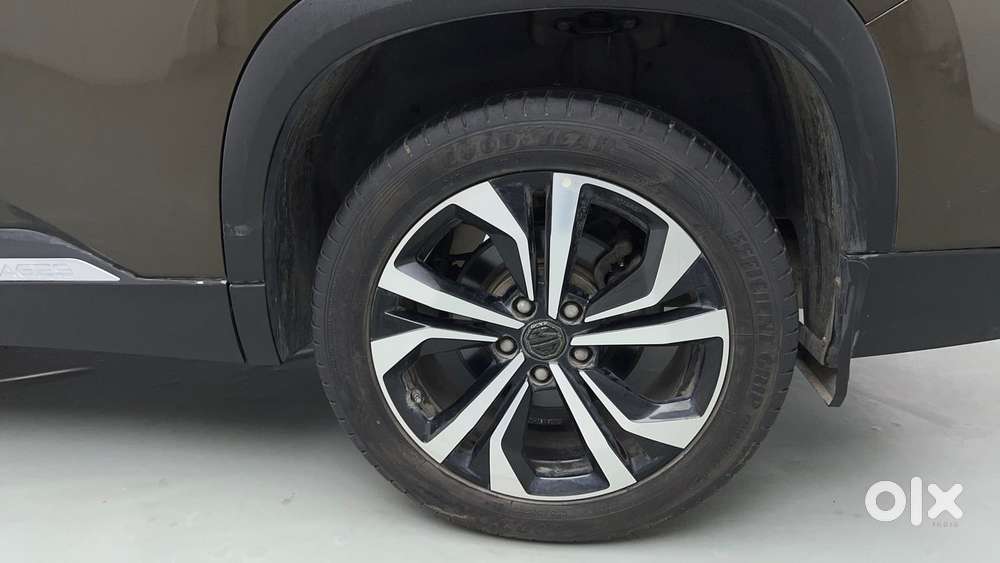 Mg Hector Plus Savvy Pro 1.5 Turbo Petrol Cvt 6 Str, 2023, Petrol