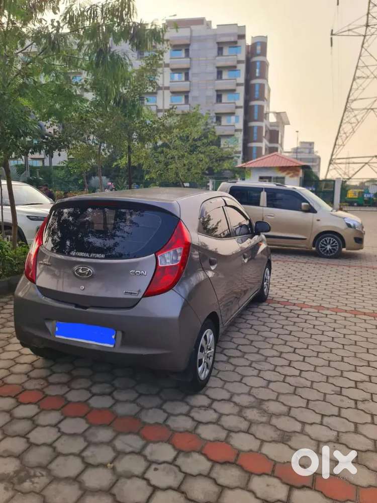 Hyundai's Eon Magna+ Well Maintained