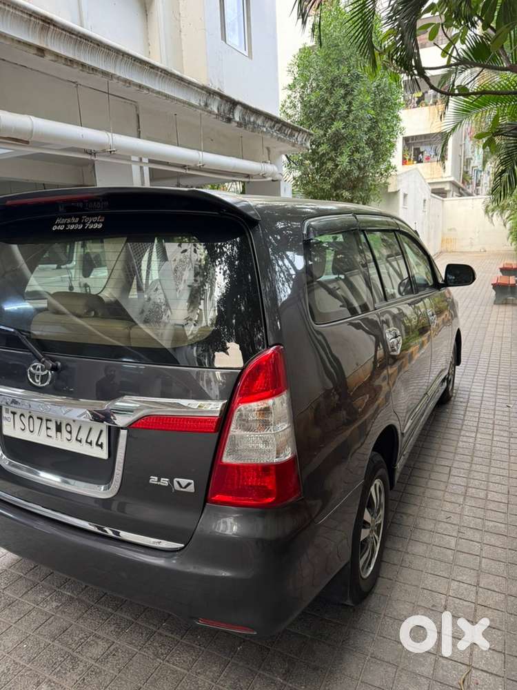 Toyota Innova 2015 Diesel 178000 Km Driven