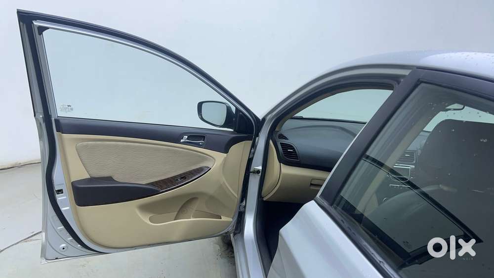 Hyundai Verna 1.6 Vtvt Sx, 2014, Petrol