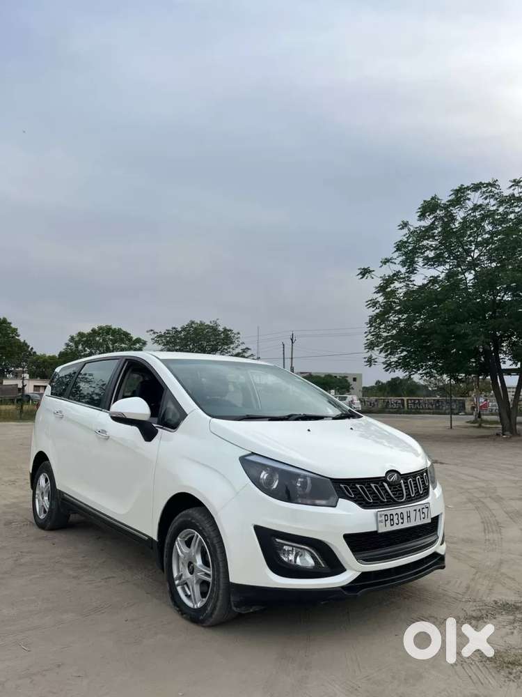 Mahindra Marazzo M6, 2019, Diesel