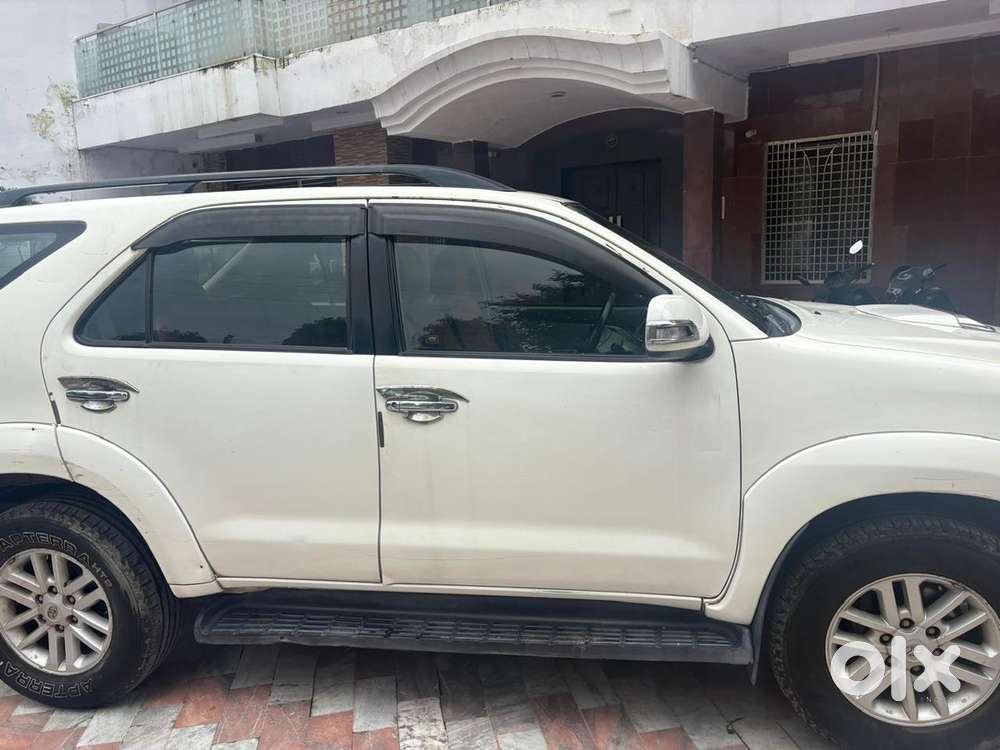 Toyota Fortuner Diesel 2013