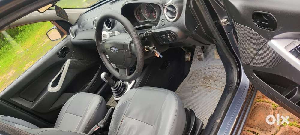 Ford Figo Petrol Titanium, 2010, Petrol