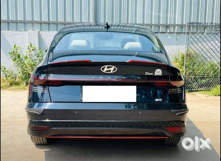 Hyundai Verna Sx(o) Petrol At, 2023, Petrol
