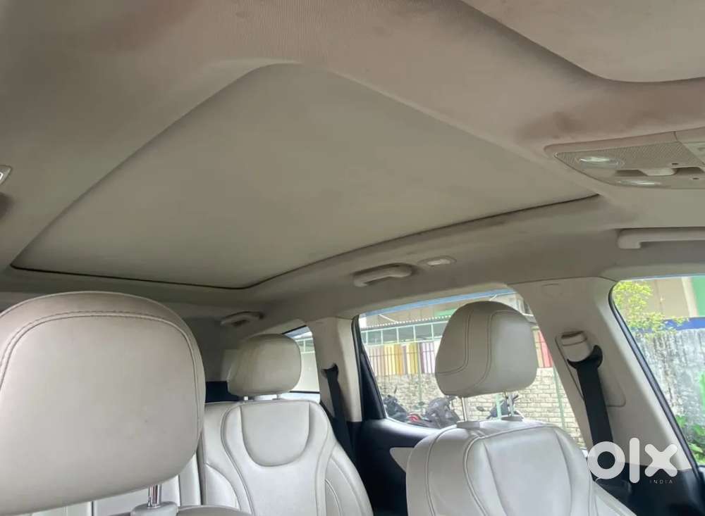 Mahindra Xuv700 2.0 Ax 7 Petrol Mt Str, 2021, Petrol